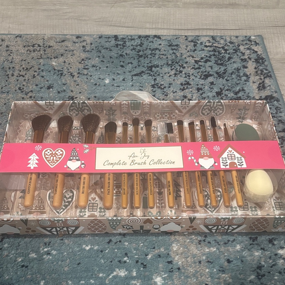 makeup brushes and blending sponges collection